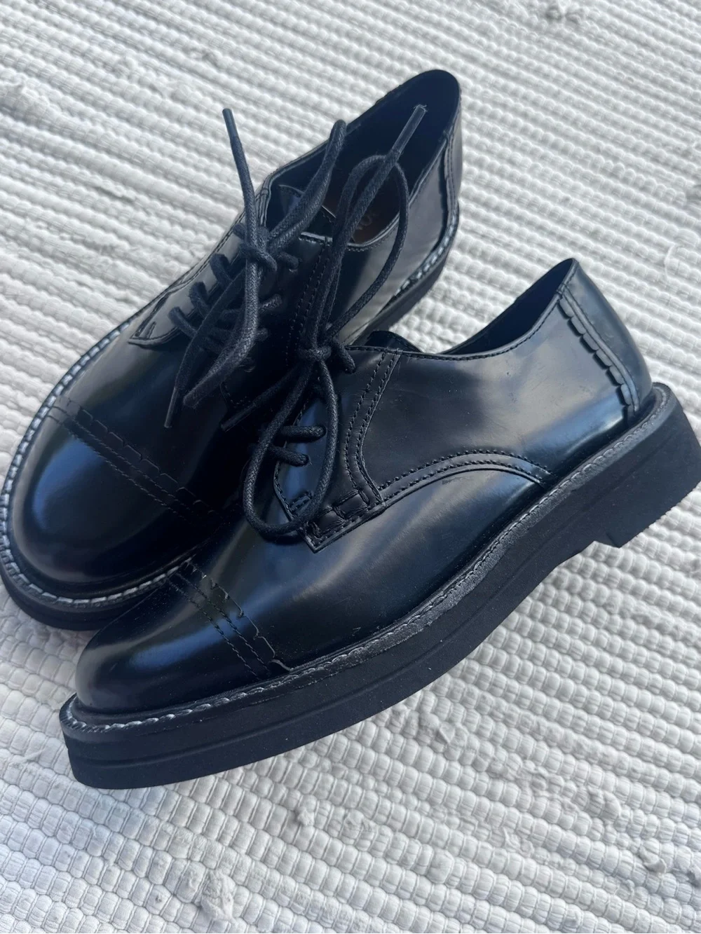 Retail: $198 Donald Pliner Leonardo Black Leather Cap Toe Derby Shoes 6M New